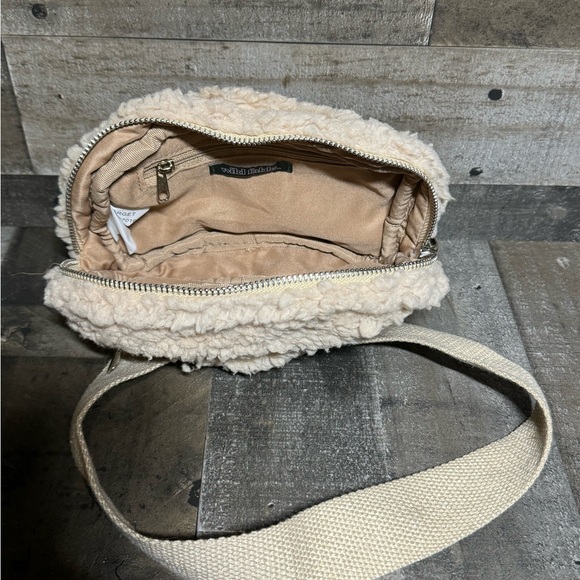 Wild Fable Sherpa Fannypack - Picture 2 of 6